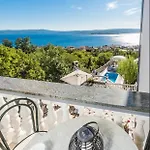 Ruzica * Crikvenica